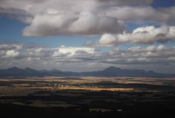 Tourism - Clouds over the Stirling Ranges